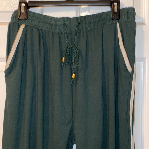 Butter soft dark green joggers size 3X. W102 - Picture 2 of 5
